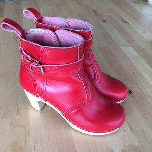 Swedish Hasbeens Clog Boots size 37